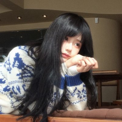 在阳光下腐烂
